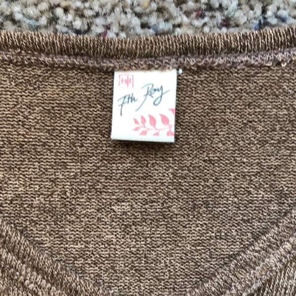 7th Ray Tunic - Picture 3 of 4